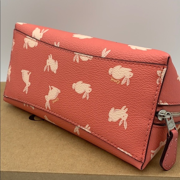 COACH COSMETIC CASE 17 WITH BUNNY SCRIPT PRINT - Picture 10 of 16
